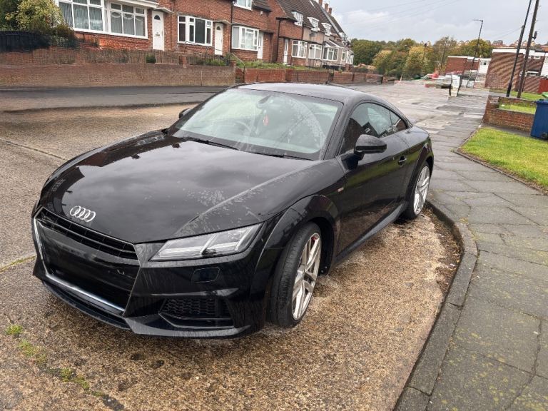 Audi TT S line 