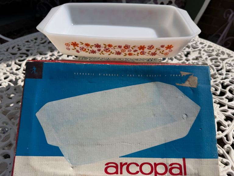 Vintage Arcopal France Scania Oven Dish – 1970s Floral Casserole Boxed