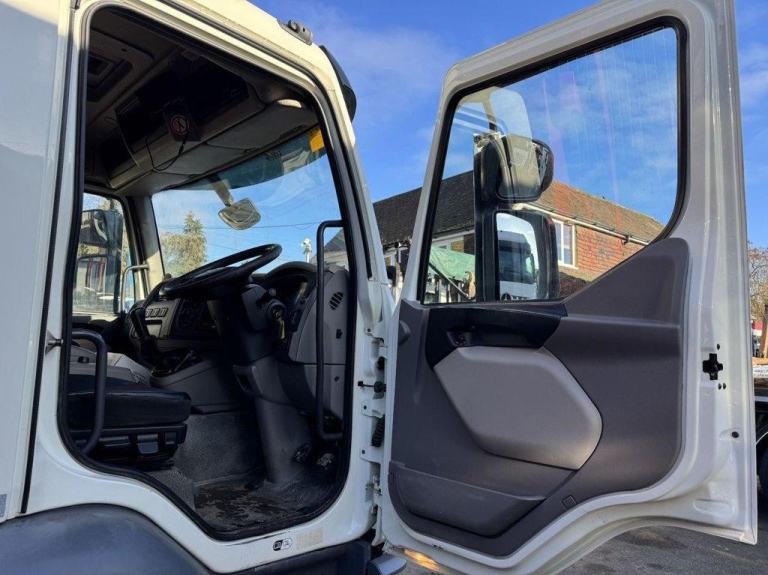 2021 DAF LF-260 SKIP LOADER