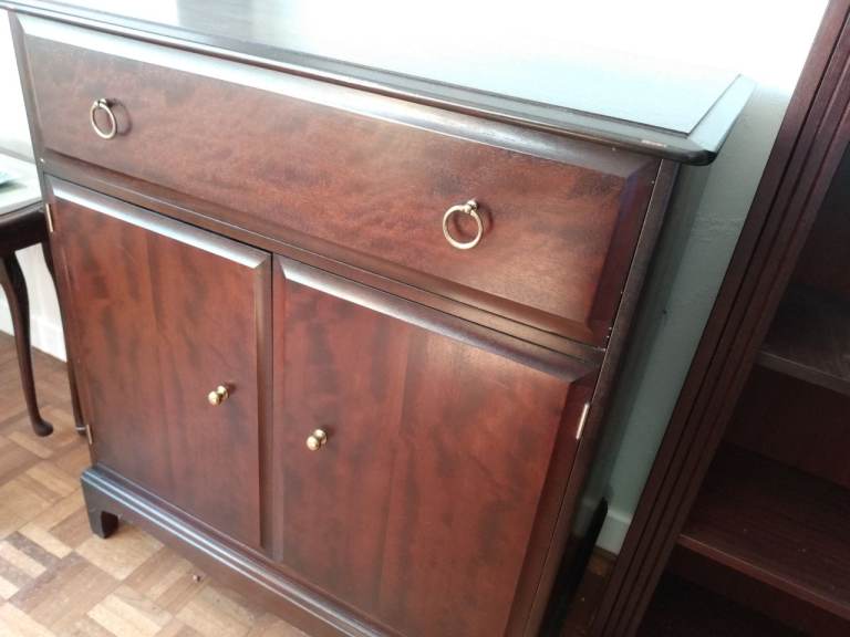 Stag Minstrel cocktail cabinet