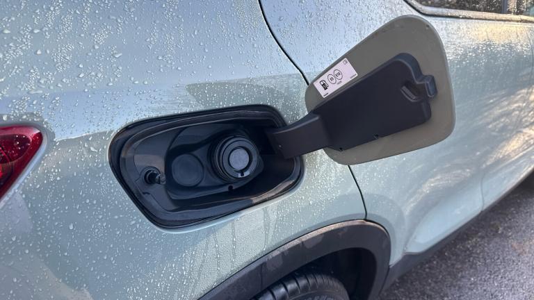 2025 Volvo XC40 2.0 B4P Ultra Dark 5dr Auto Petrol Estate Estate Petrol Automatic