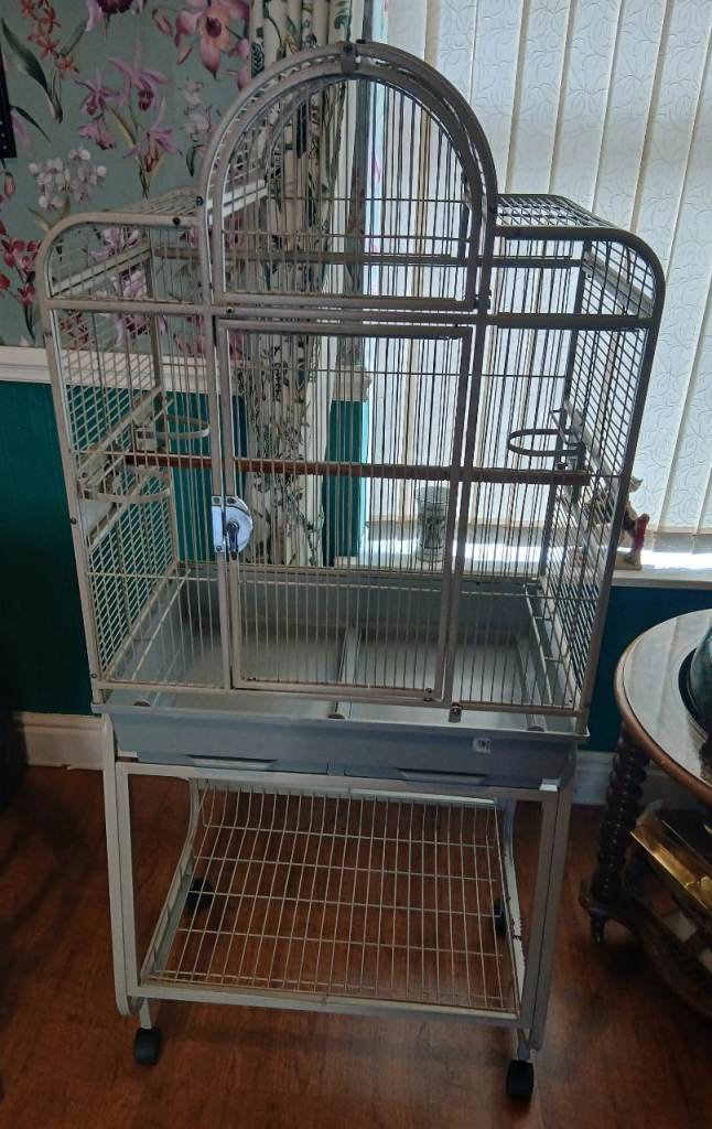 Parrot / Bird Cage 