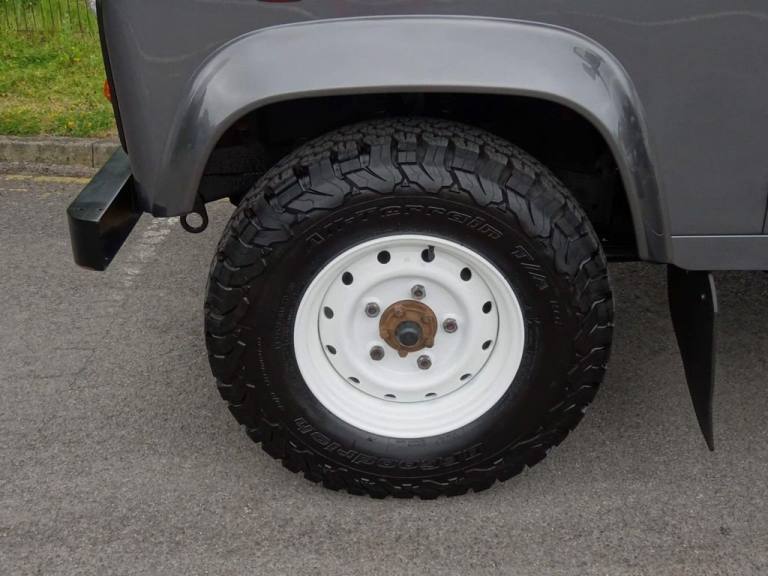 2016 Land Rover Defender Hard Top TDCi [2.2] PANEL VAN DIESEL Manual