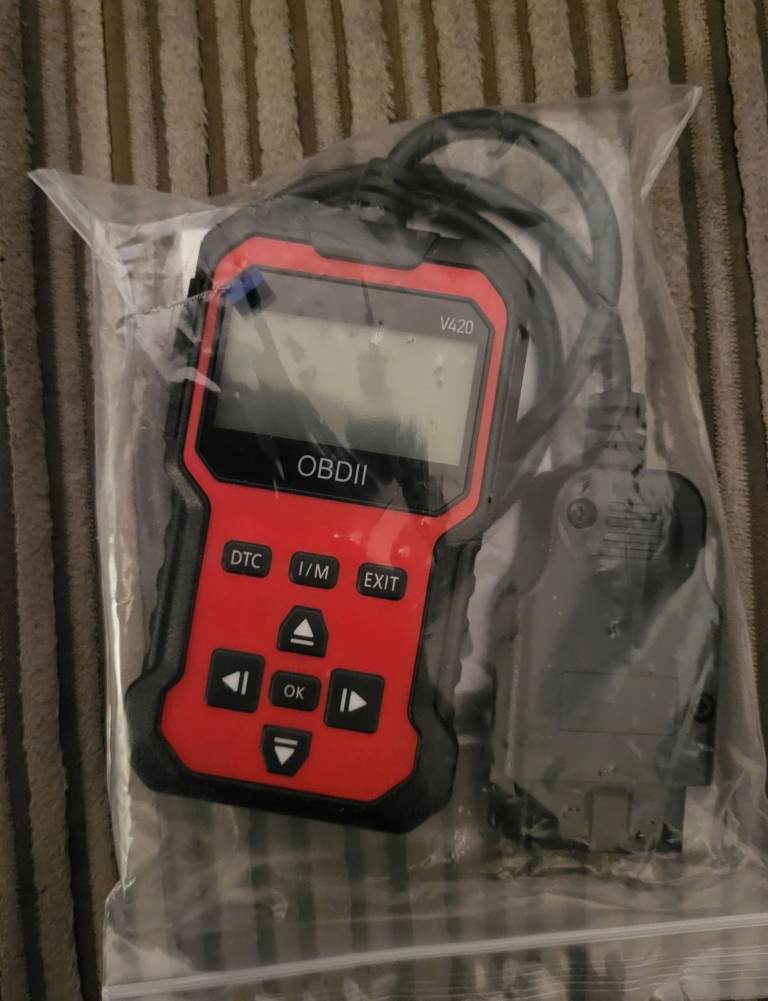 OBD 11 / OBD2 DIAGNOSTIC TOOL - FAULT CODE READER