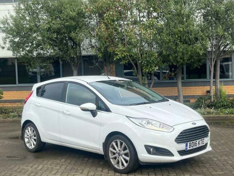 2016 Ford Fiesta 1.0T EcoBoost Titanium Euro 6 (s/s) 5dr HATCHBACK Petrol Manual