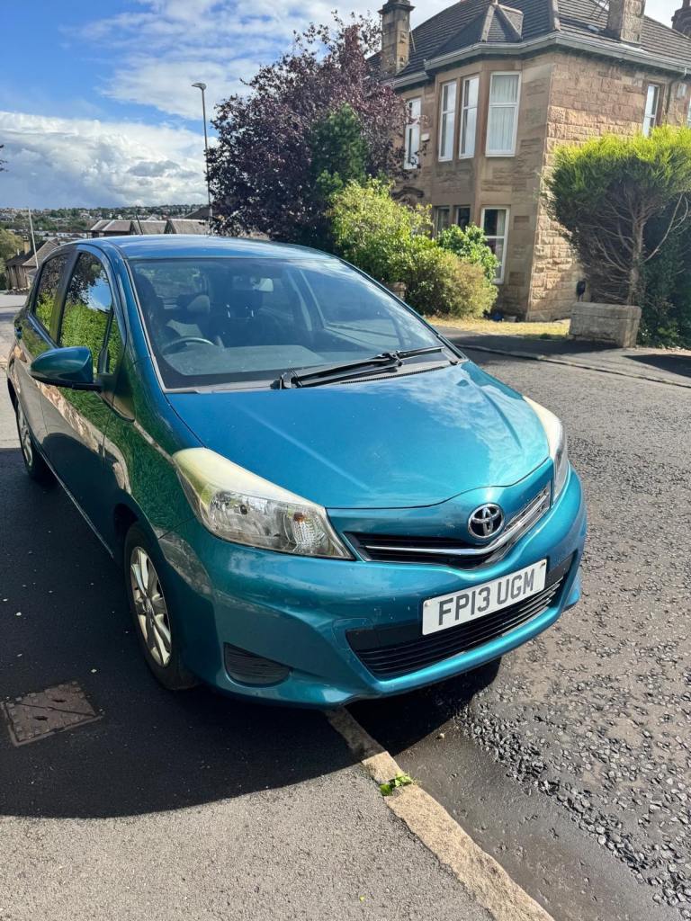 Toyota, YARIS, Hatchback, 2013, Manual, 1329 (cc), 5 doors