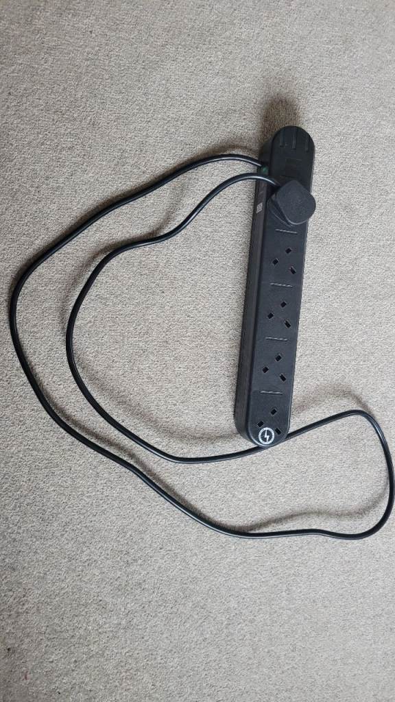 Black 10-Gang Extension Lead surge protected 13 amp – Good Condition