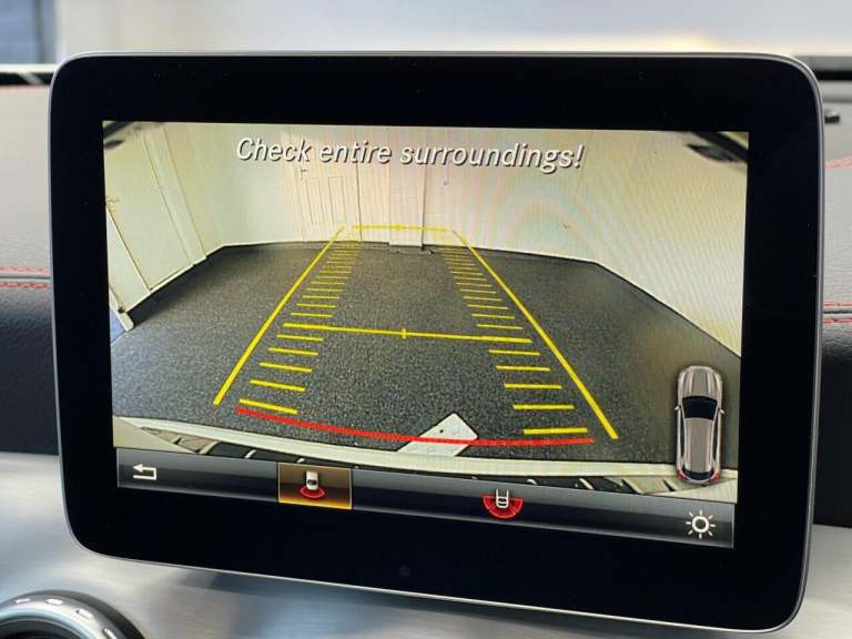 2017 Mercedes-Benz GLA 2.0 GLA250 AMG Line (Premium Plus) SUV 5dr Petrol 7G-DCT 4MATIC Euro 6 (s/...