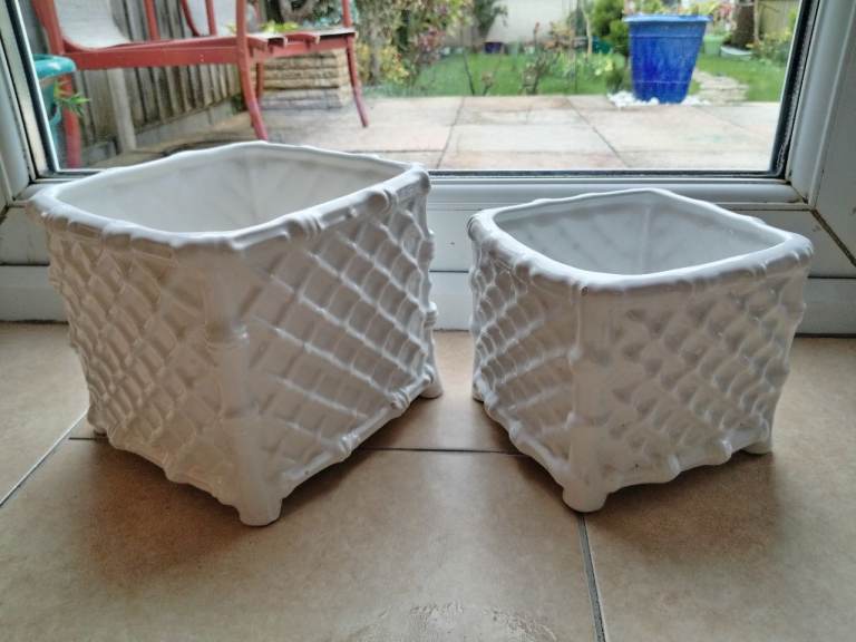 Pair of White Ceramic Planters – Used Condition
