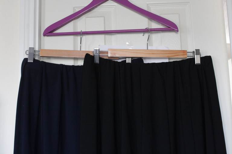 Women's 2 Forever by Michael Gold  Black & Dark Blue Lined Skirts size XXL