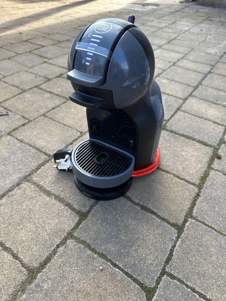 Dolce Gusto Coffee Machine