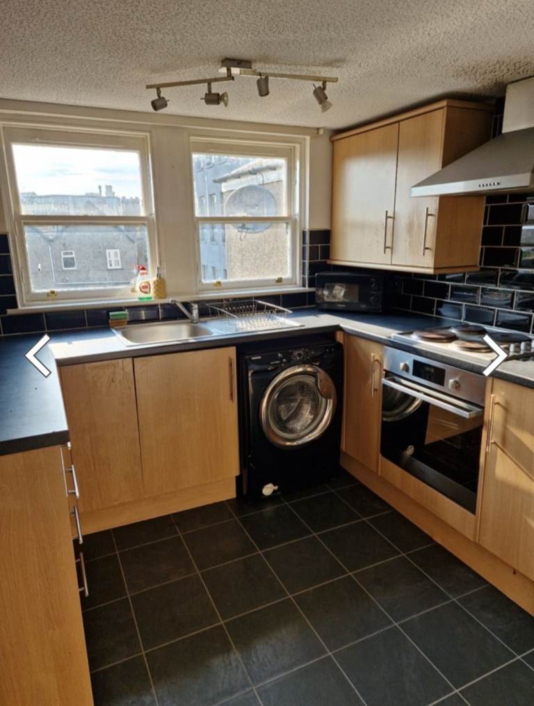 2 bedroom flat to rent in Paisley 
