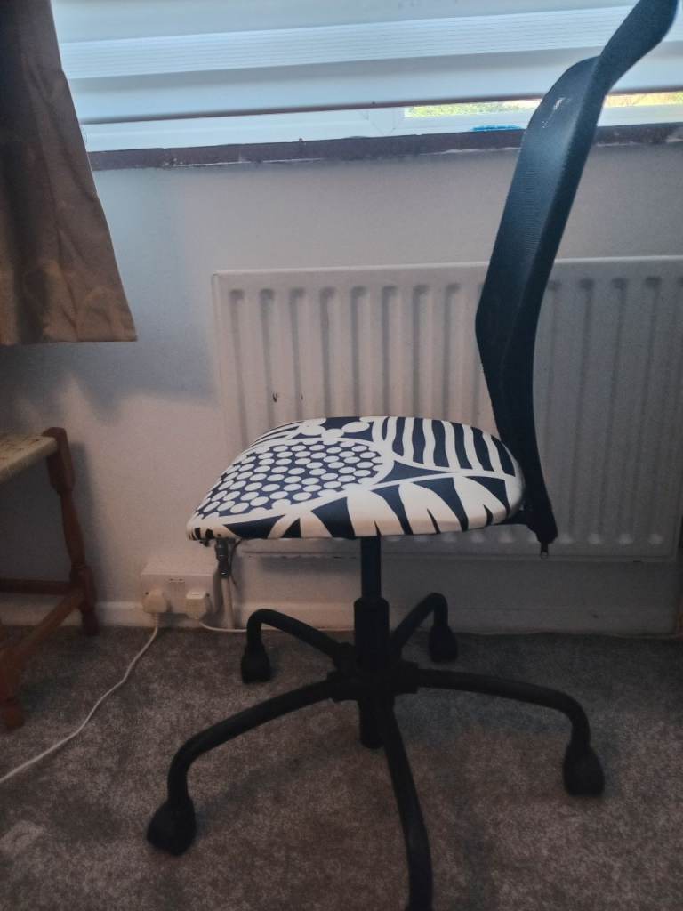 Ikea desk chair