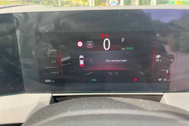 2025 Vauxhall Astra 54kWh Ultimate Hatchback 5dr Electric Auto (156 ps) Hatchback Electric Automatic