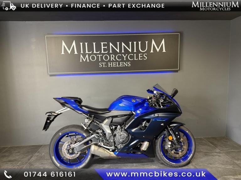 YAMAHA YZF-R7