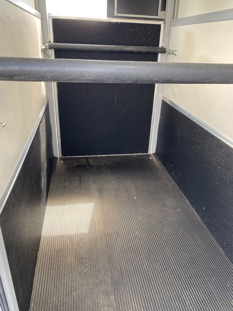 Ifor  Williams 403 Black Horse Trailer – excellent Condition