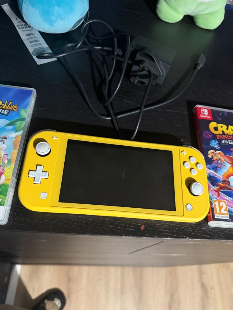 Nintendo switch light yellow