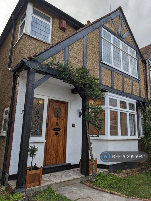 3 bedroom house in Sandbourne Avenue, London, SW19 (3 bed) (#2955942)