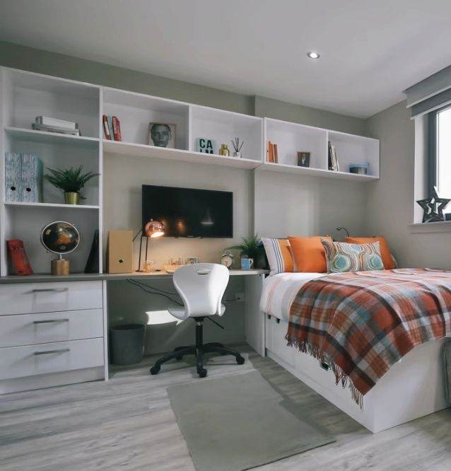 Studio Takeover Available – George Street Apartments