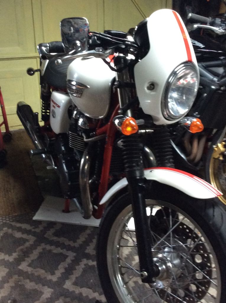 Triumph, THRUXTON, 2010, 865 (cc)