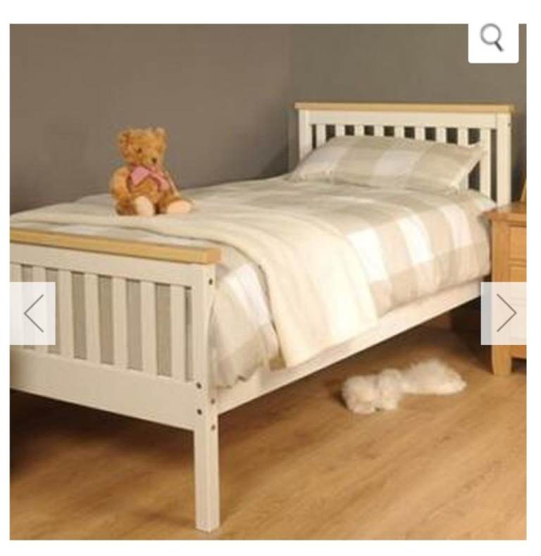 Range single pine bed