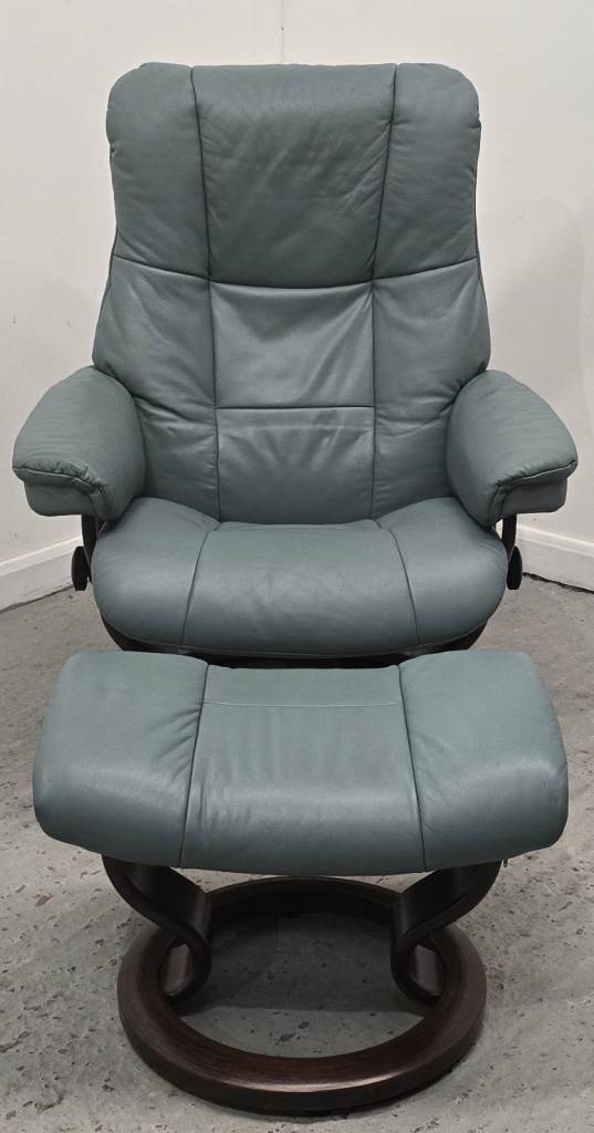 Ekornes Stressless Mayfair Swivel Leather Recliner Chair and Matching Footstool Turquoise 260226