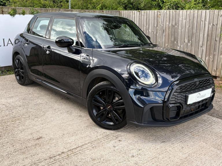2022 MINI Hatch 1.5 Cooper Sport Steptronic Euro 6 (s/s) 5dr HATCHBACK Petrol Automatic