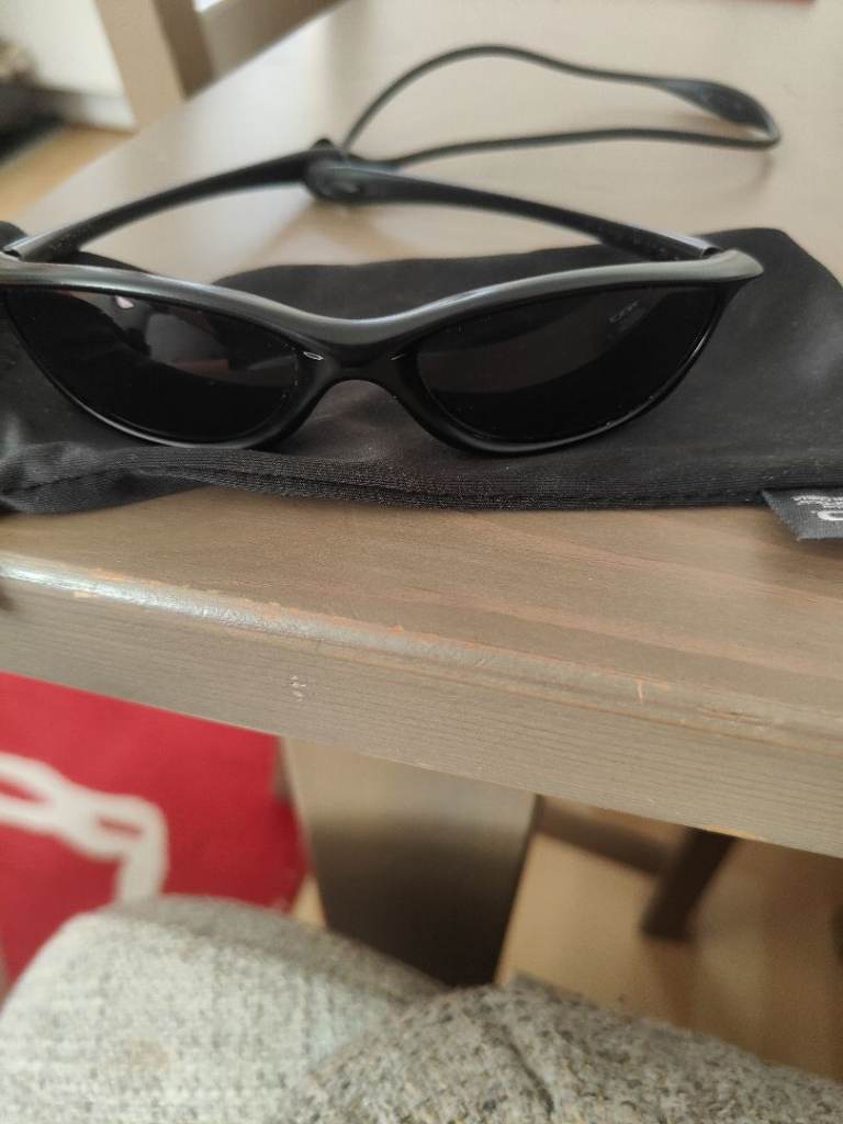 Kids vintage Oakley.
