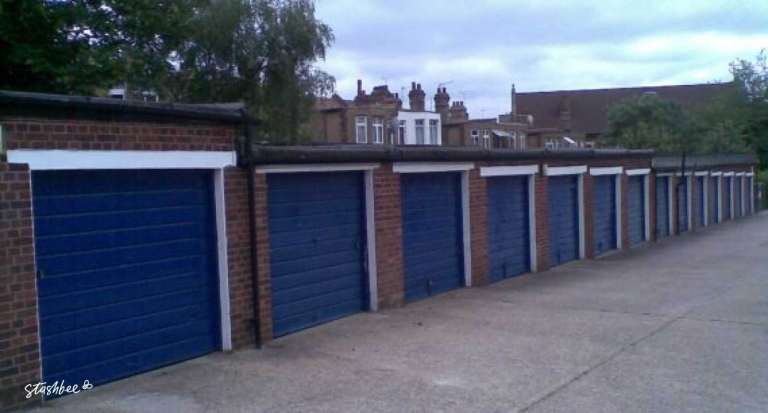 Garage to rent in Sutton (N13) | Stashbee