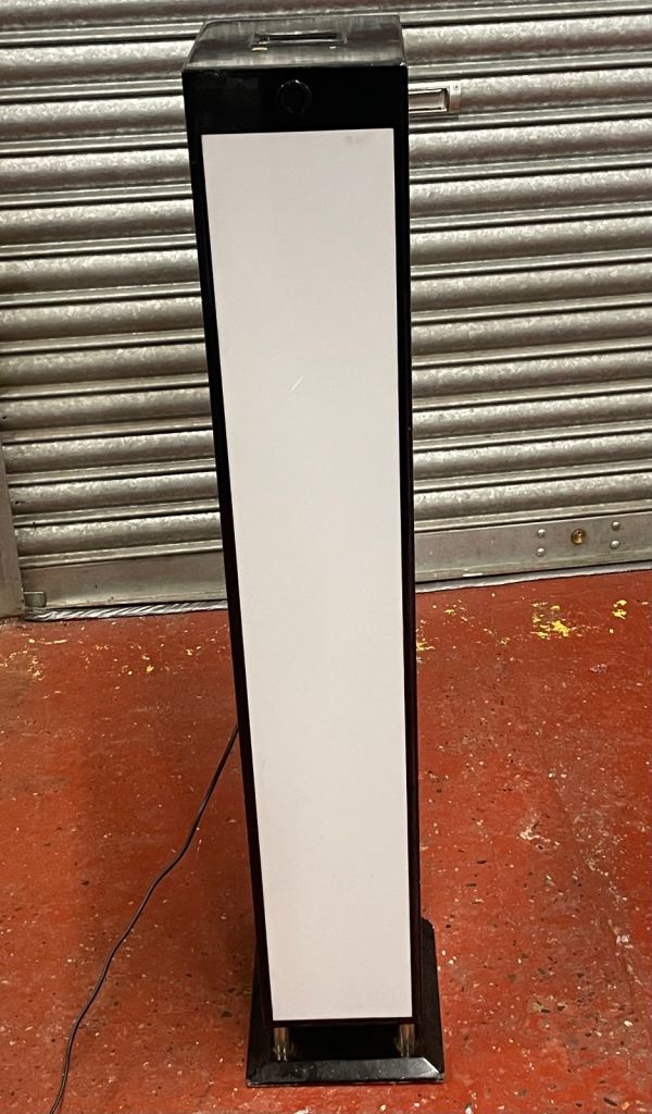 SOUND SYSTEM: Steepletone AZTEC Floor Standing LED Light Sound System.