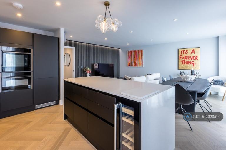2 bedroom flat in Clapham Old Town, London, SW4 (2 bed) (#2929514)