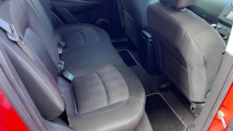 Nissan qashqai N1.5 dCi 115 N-Connecta 5dr 2 owners full Nissan history stunning