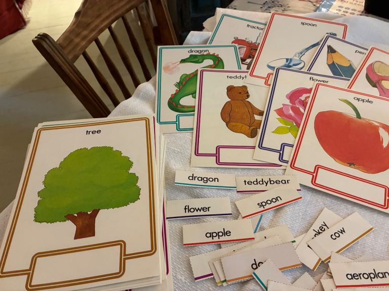 Vintage Kids Learning Flash Cards & Word Matching Game