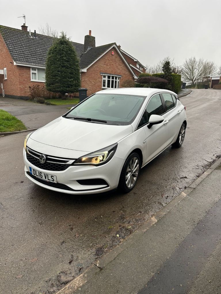 Vauxhall, ASTRA, Hatchback, 2016, Manual, 999 (cc), 5 doors
