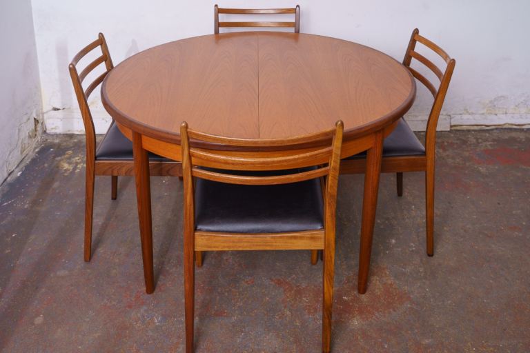 G Plan mid-century teak extending dining table with 4 chairs DELIVERY AVAILABLE 