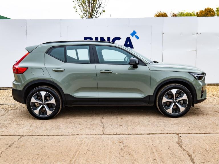 2024 Volvo XC40 2.0 B3 MHEV Plus DCT Auto Euro 6 (s/s) 5dr ESTATE Petrol/Electric Hybrid Automatic