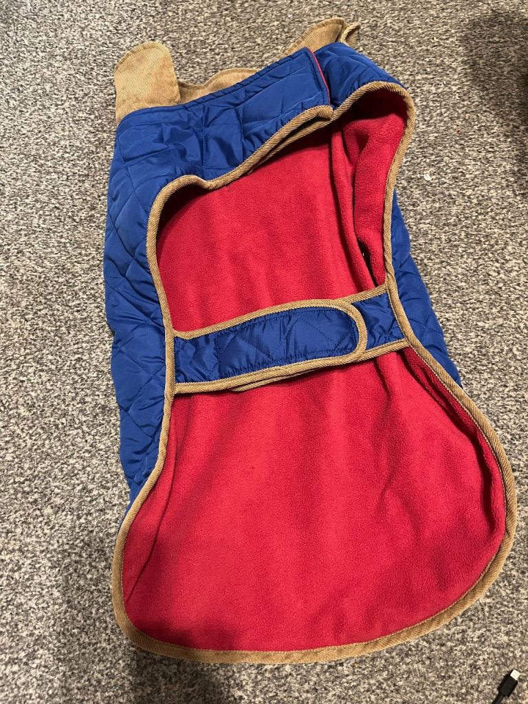 SIZE XL RED/BLUE LOVELY WARM QUILTED DOG COAT