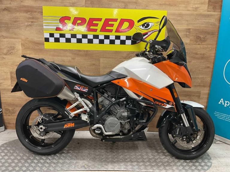 KTM 990 SUPERMOTO