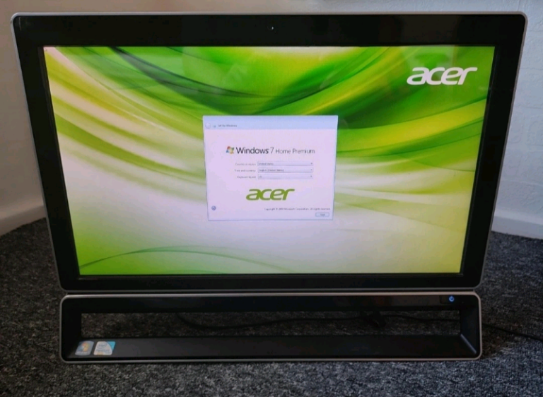 Acer Aspire touchscreen desktop PC 