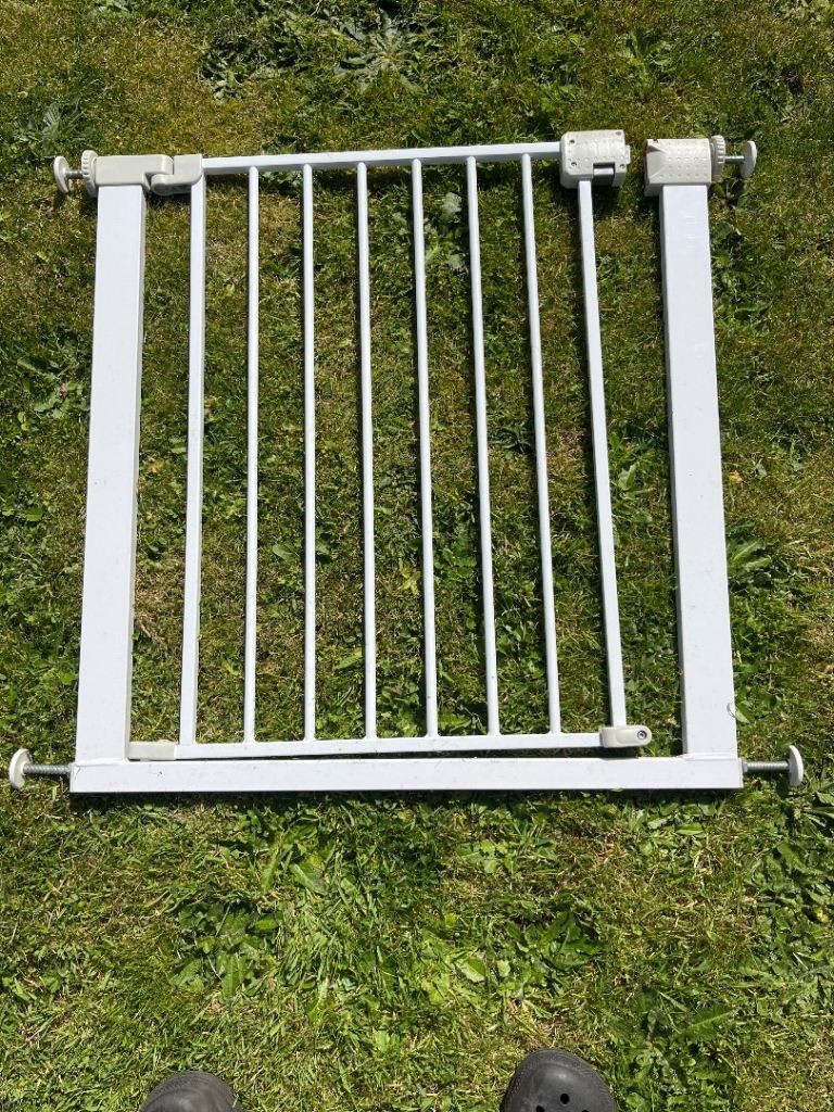 Child or Pet safety stair gate