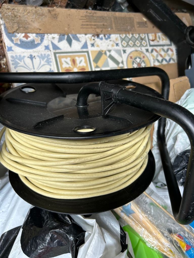 3G HD SDI  BNC Cable on Drum with Stand 33m and 31m