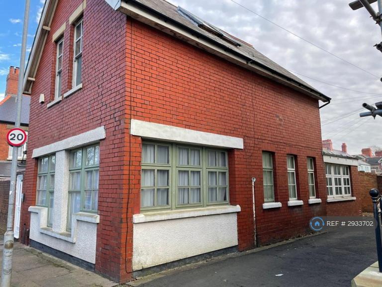 2 bedroom house in Hendy Street, Cardiff, CF23 (2 bed) (#2933702)