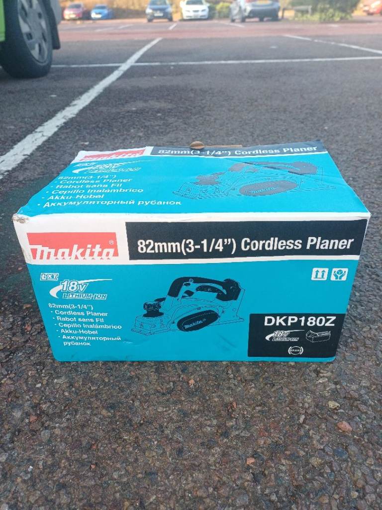image for Makita planer and brand new 5 amp makita battery 