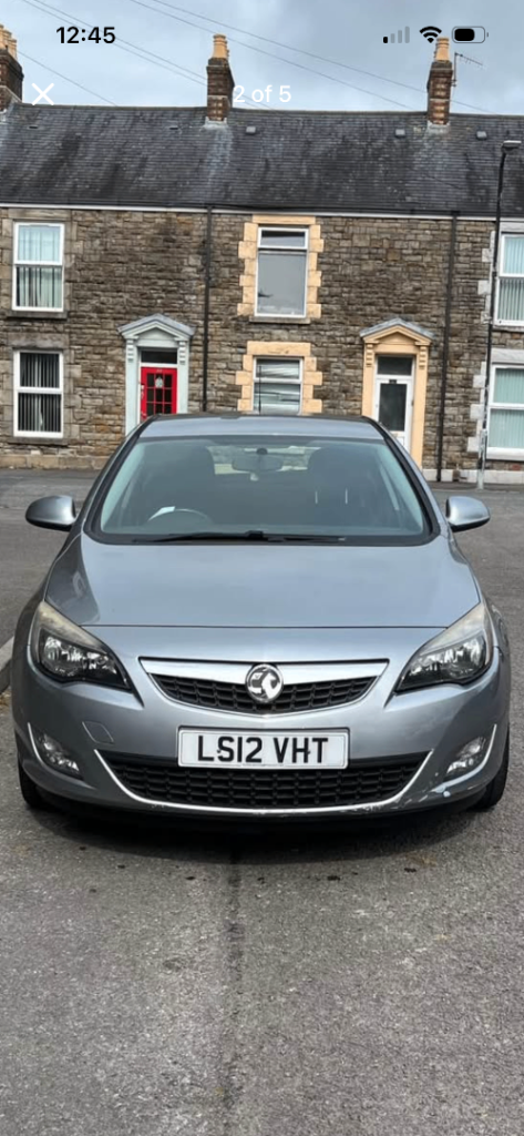 Vauxhall, ASTRA, 2012, 