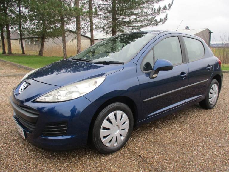 PEUGEOT 207 S 1.4 PETROL 5 DOOR. 63000 MILES. NEW MOT & SERVICE