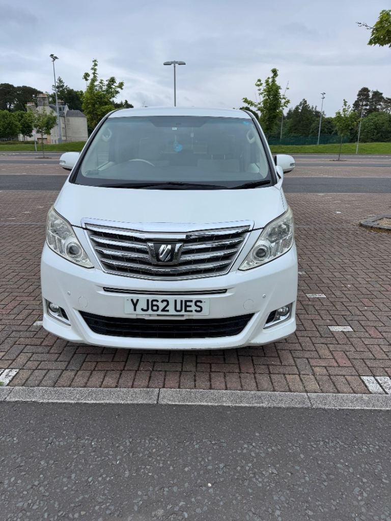 Toyota Alphard White 2012, 2360 (cc)