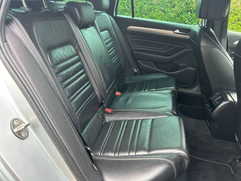 2020 20 VOLKSWAGEN PASSAT 2.0 TDI EVO R-LINE ESTATE 5DR DIESEL MANUAL EURO 6 (S/