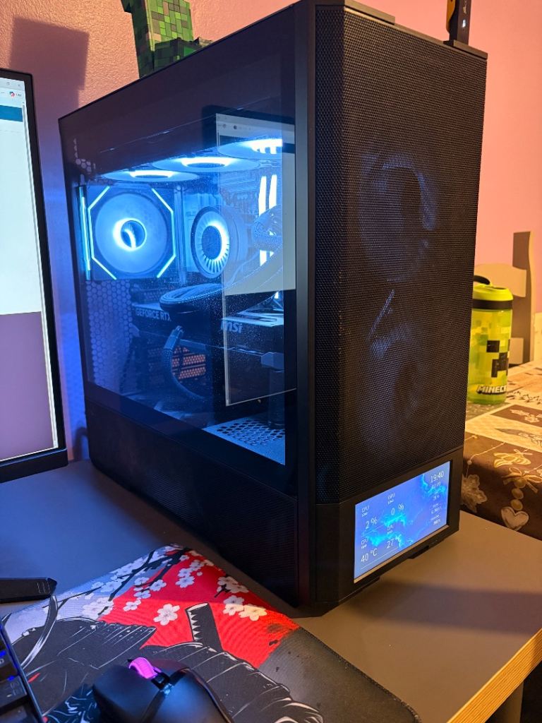 Ryzen 9800x3d 5070TI Gaming PC