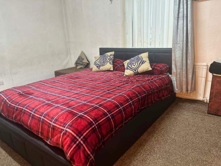 Large double room for rent in Harpurhey  M9 