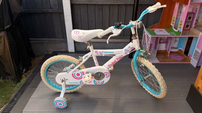 Pedal Pals Harmony 16 inch Wheel Size Girls Bike- White